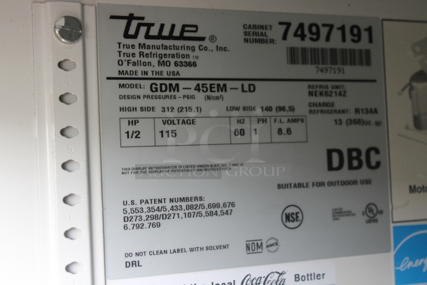 2012 True GDM-45EM-LD ENERGY STAR Metal Commercial 2 Door Reach In Cooler Merchandiser w/ Poly Coated Racks and Drink Sliders. 115 Volts, 1 Phase. Tested and Working! - Image 9 of 10