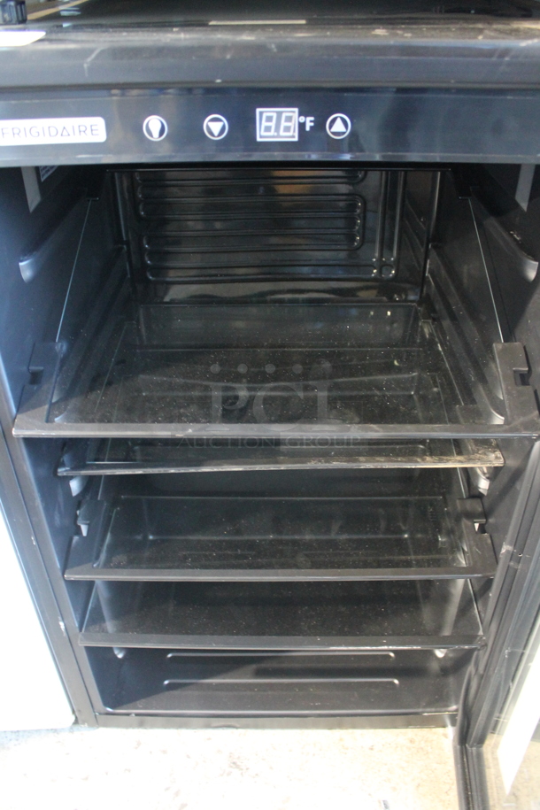 Frigidaire EFMIS155 Metal Mini Cooler Merchandiser. 115 Volts, 1 Phase. Tested and Powers On But Does Not Get Cold - Image 2 of 4