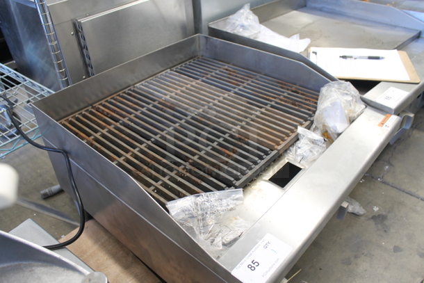 Cooking Performance Group CPG CB-24 Stainless Steel Commercial Countertop Natural Gas Powered Charbroiler Grill. 70,000 BTU. - Image 10 of 11