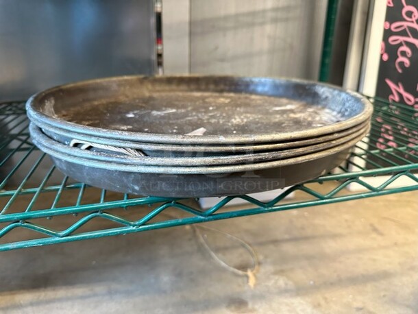 4 Round Metal Baking Pans. 4 Times Your Bid! - Image 2 of 3