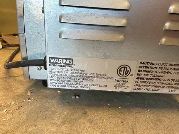 Waring WCT850RC Stainless Steel Commercial Countertop 4 Slot Toaster. 120 Volts, 1 Phase.  - Image 4 of 4