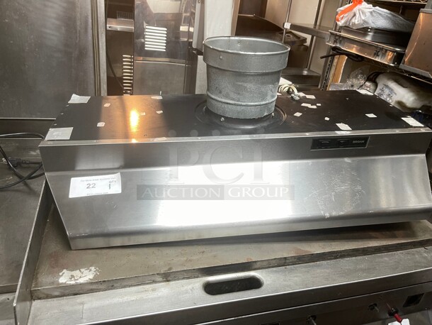 Broan Under Cabinet Range Hood  Heat Sentry™, Convertible Vent Options, UL Listed, and HVI-2100 Certified: 42 Inch, 198 CFM 115 Volt Tested and Working! - Image 1 of 9