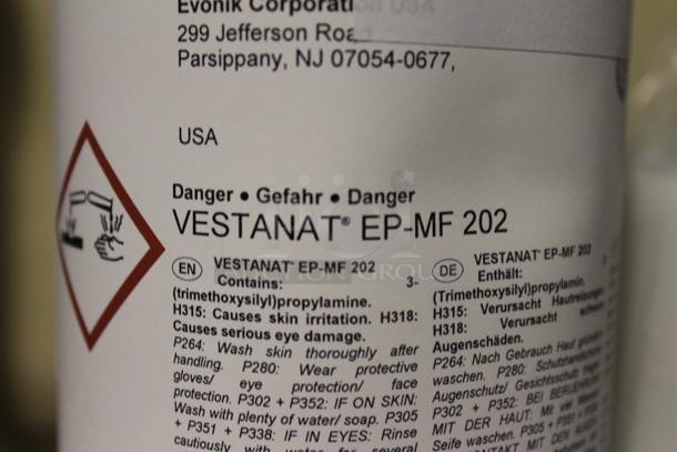 White 2 Door Cabinet w/ Contents. BUYER MUST REMOVE. - Image 6 of 10