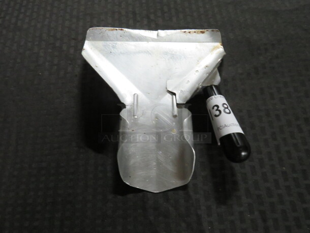 One Fry Scoop. - Image 1 of 1