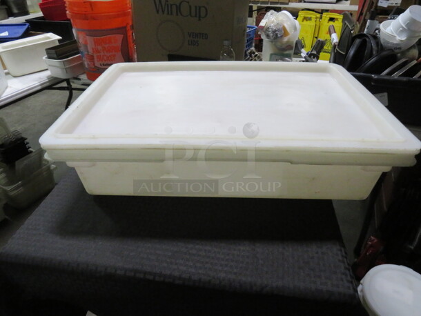 One 8.75 Gallon Food Storage Container With Lid.