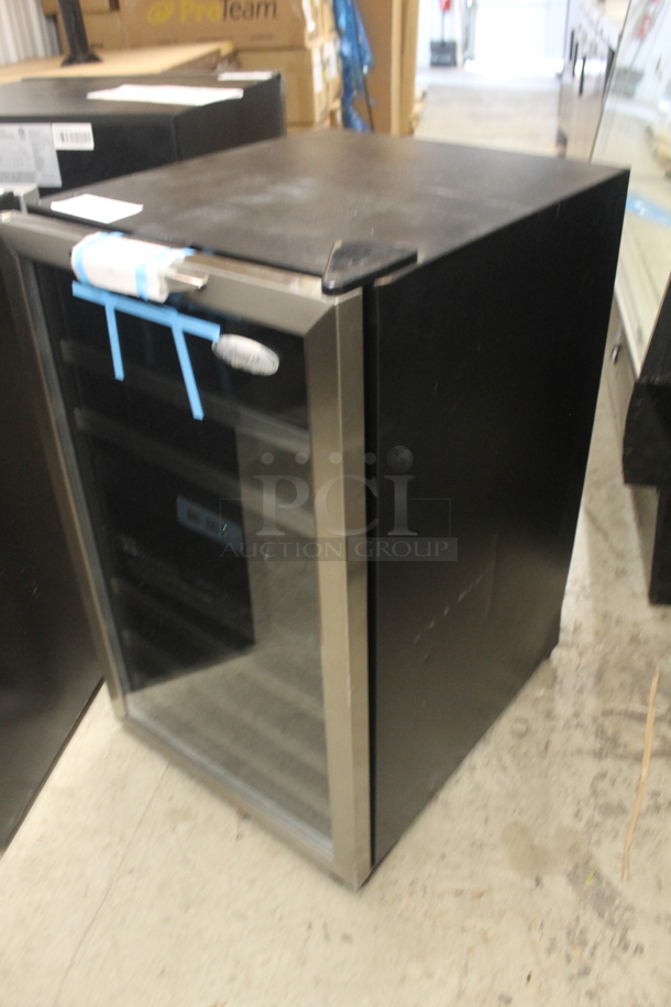 BRAND NEW SCRATCH AND DENT! Whirlpool WWC287BLS-1 38 Bottle Black Wine Cellar With Stainless Steel Trimmed Shelves. 115V. Tested And Working!  - Image 3 of 6
