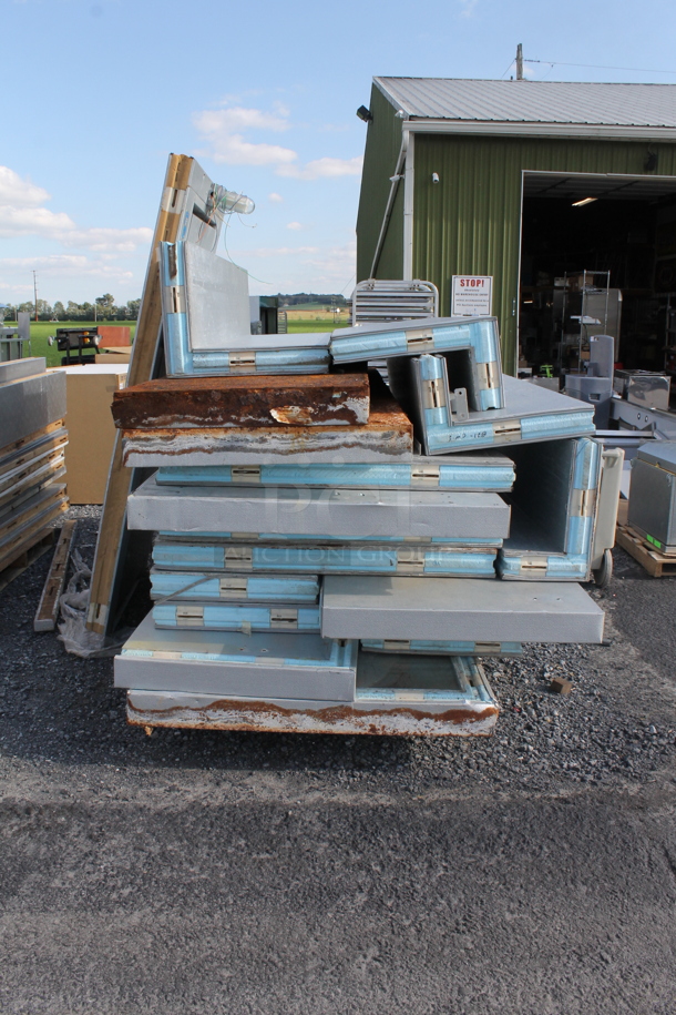 10'x12' Arctic SELF CONTAINED Walk In Cooler Box w/ Floor and Heatcraft PTN076H6BE 208-230 Volts, 1 Phase Compressor. Information Provided By The Consignor But Not Verified By PCI Auctions.
 - Image 2 of 5