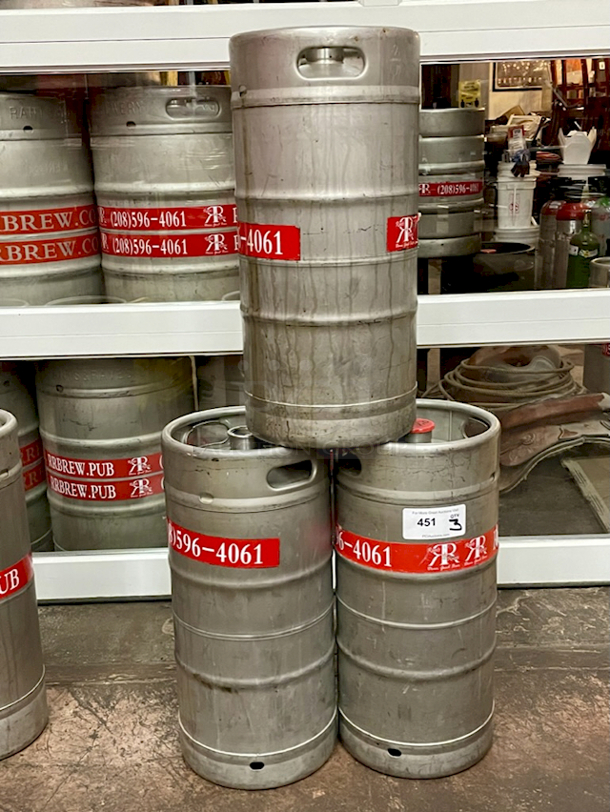 ?1/4 Barrels!? 29L Stainless Steel Sanke "D" Kegs With double Handles! 1/4 barrel kegs = 29 liters = 7.75 gallons = 62 pints = 82 x 12oz bottles/cans = 15.5 growlers 3x Your Bid - Image 1 of 2
