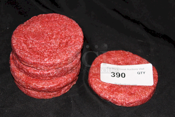 Set of 5 1/2 LB Faux Burger Patties. 
5-1/4x3/4
5x Your Bid - Image 1 of 1