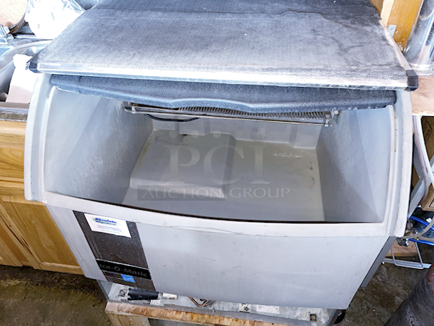FROSTY - Ice-O-Matic ICEU300HA 30"W Half Cube Undercounter Ice Machine - 309 lbs/day, Air Cooled - 115/60/1 - Image 2 of 2