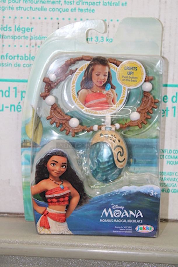 Disney Moana's Magical Necklace. Necklace Lights Up With a Push Button On Back. 7x Your Bid