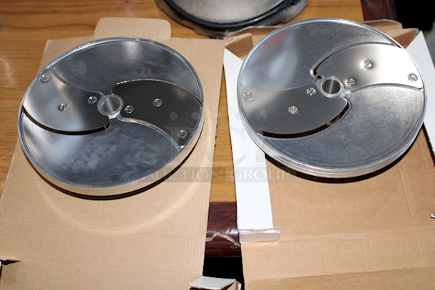 DOUBLE DOWN! New In The Box (1) Robot Coupe CL30 Series 27086 1/8" Slicing Disc & (1) CL Series 28064 3 mm Slicing Disc. 2x Your Bid - Image 2 of 8