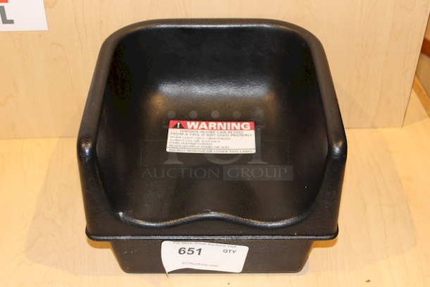 Cambro 100BC Single-Height Booster Seat - Polyethylene, Black
Seat Base 8-3/4" W x 9-3/4" D. Inside Seat 9-1/2" W x 9-3/4" D x 4-3/8" H.
4x Your Bid - Image 5 of 7