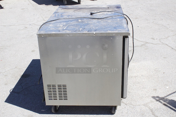 Everest Refrigeration ETBR2 47 1/2" W Undercounter Refrigerator w/ (2) Sections & (2) Doors, 115v. Tested Working.  - Image 2 of 6