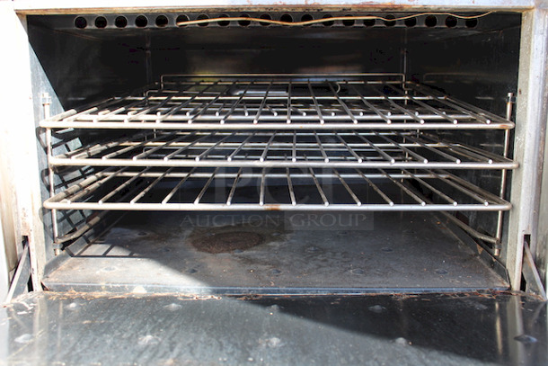 AWESOME! Montague Combination (2) Burner Griddle Top With (4) Burner Range On Oven Base With Commercial Casters 35x36-1/2x60. - Image 8 of 8