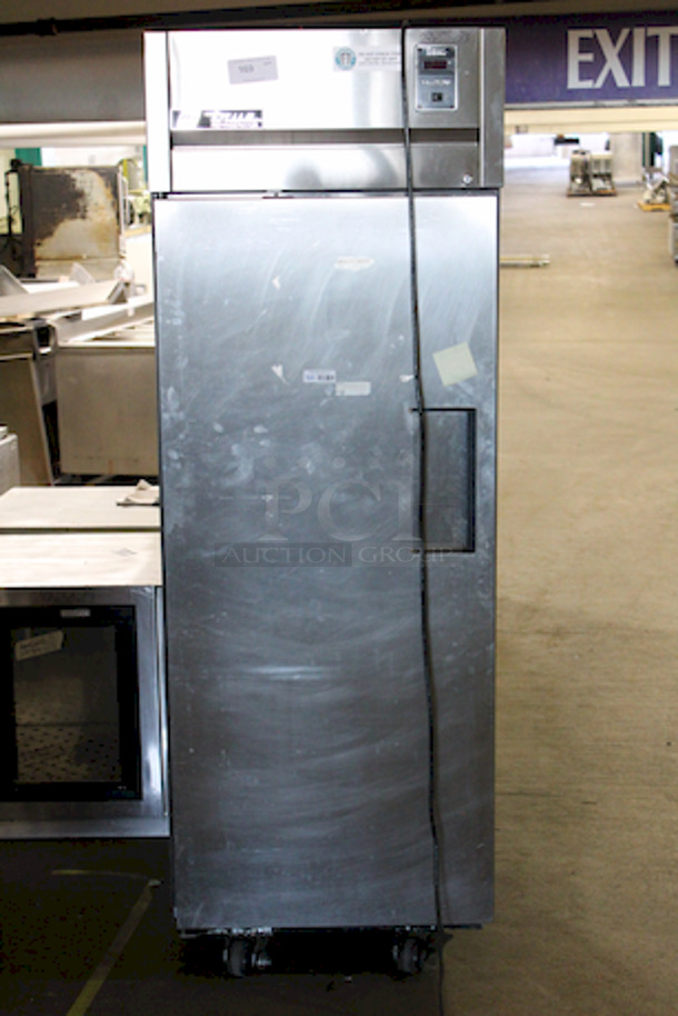 STARBUCKS! True TA1R-1S Reach In Refrigerator /w Stainless-Door, 31-cu ft, On Commercial Casters. 115/60/1. Working