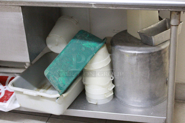 10ft 3-Compartment Sink With Cleaning Supplies. 123x26x44 - Image 2 of 3