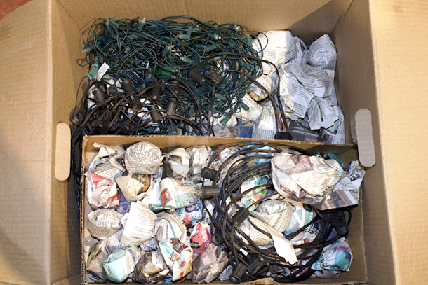 Box Of Hanging Bistro Lights Fixtures & Bulbs.  - Image 1 of 4