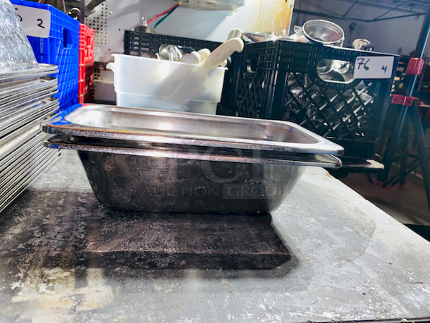 SUPERB! Bon Chef 5213-N 13" x 7" x 4" Stainless Steel 2 Qt. 1/3 Size Rectangular Plain Design Food Pan

20x Your Bid - Image 3 of 4