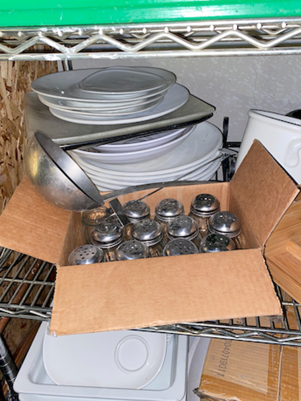 NICE MIX OF EVERYTHING! Cutting Boards, Dinnerware, Smallware and More!! Rack Not Included.  - Image 5 of 9