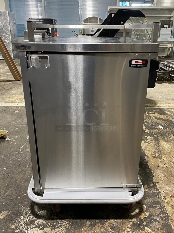 Carter Hoffman PERFORMANCE TRAY DELIVERY AND ROOM SERVICE CARTS
 - Image 2 of 5
