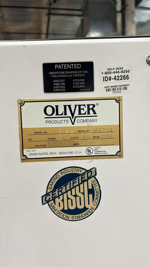 OLIVER 711 COMMERCIAL COUNTERTOP BREAD SLICER
 - Image 5 of 5