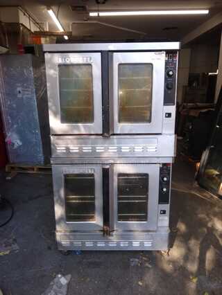 (x2) WOW!! Blodgett Stacked Nat Gas Convection Bakery Oven