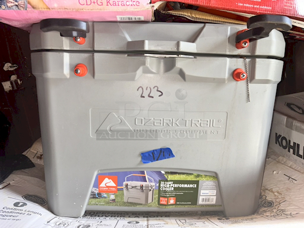 Ozark Trail Outdoor Equipment 24-Quart High Performance Cooler. Certified Bear Resistant, Holds Ice Up TO 4.5 Days!! 