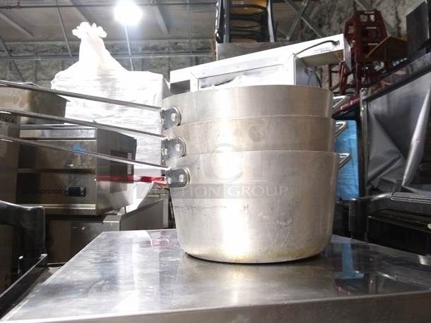 Choice 7Q Stainless Steel Sauce Pan - Image 2 of 3