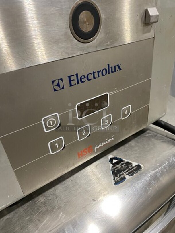 WOW! Late Model ELECTROLUX Infa Red Panini Press Machine! HSG Series! Model HSPPAN Serial 04904016 208V/60Hz/1 Phase! - Image 2 of 7