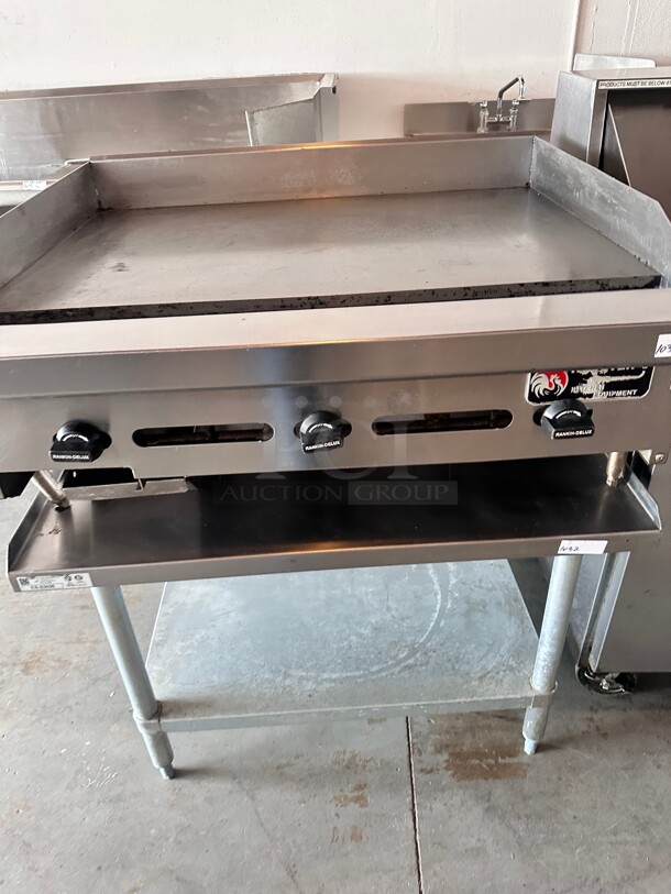 Nice Rooster Kitchen 36 inch Gas Griddle w/ Manual Controls - 1 inch Steel Plate, Natural Gas - Image 6 of 6