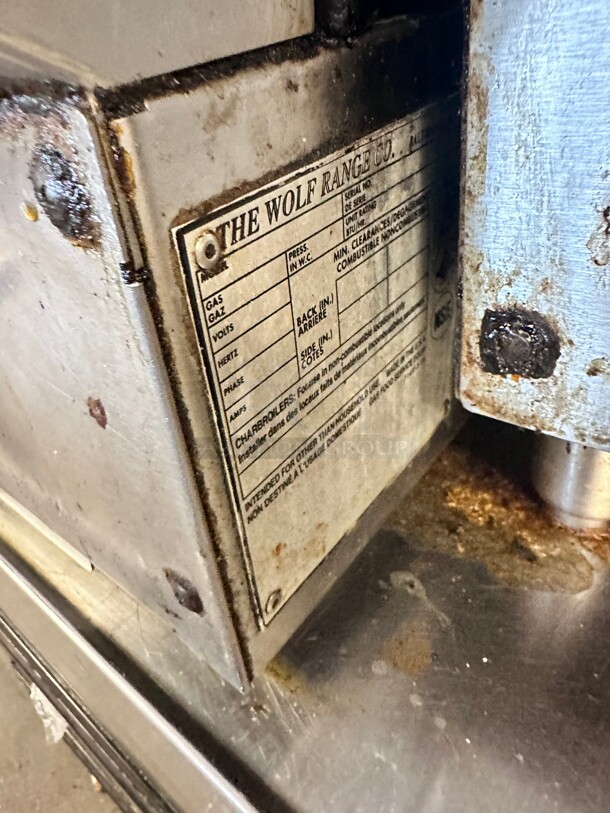 Working Wolf AHP424 24 inch Gas Hotplate w/ (4) Burners & Manual Controls, Natural Gas - Image 5 of 6