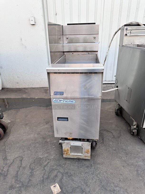 Pitco SFSSh55R Solstice High Power 50 lb Gas Fryer With Filtration System - Image 2 of 10