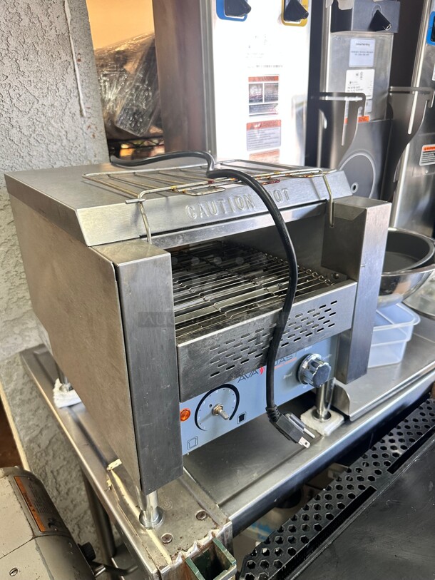 Excellent AvaToast 140 Conveyor Toaster with 3 inch Opening - 120V Working - Image 1 of 5