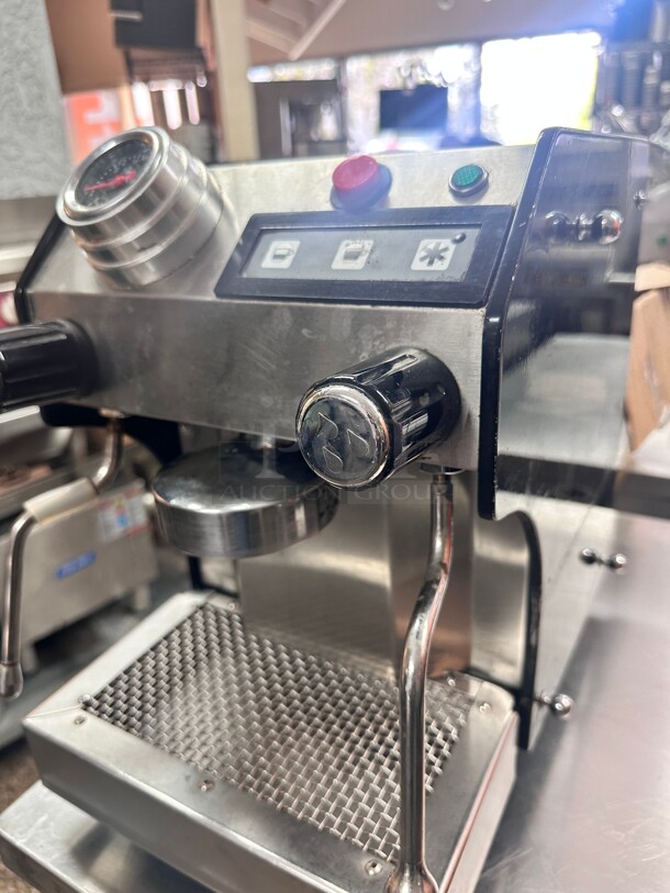Working Salvatore Italia SES Automatic Espresso Machine w/ (1) Group, (1) Steam Valve, & (1) Hot Water Valve - 220v/1ph - Image 3 of 8