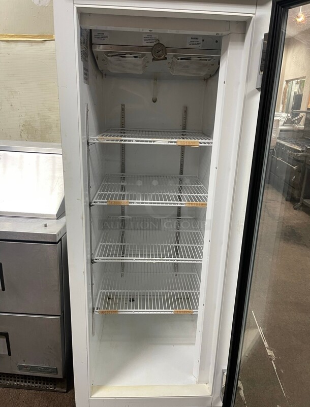 Certified Working Howard McCray GR22 Refrigerator, Merchandiser 115 Volt - Image 9 of 10