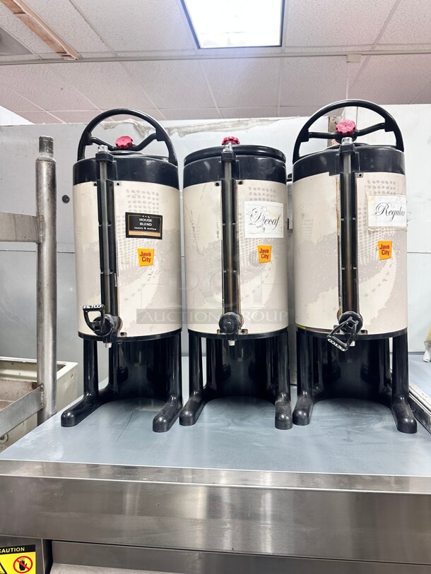 Fetco  1.5 Gallon Thermal Dispenser - Image 2 of 7