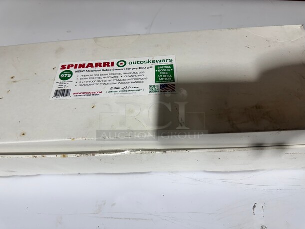 New Spinarri 975 -Motorized skewers for your existing gas or charcoal BBQ grill - Image 3 of 6