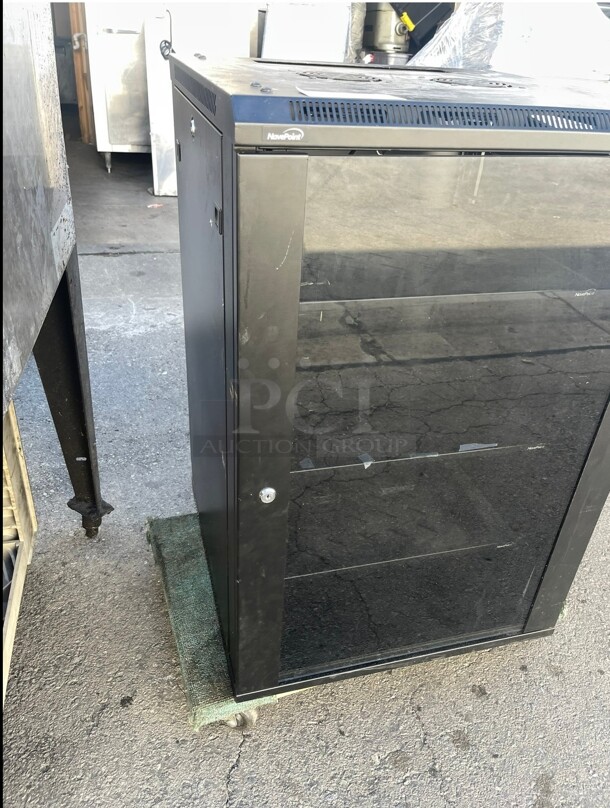 Commercial COMPONENT SERIES 38 inch TALL AV RACK IN BLACK FINISH Glass Music Cabinet - Image 4 of 8