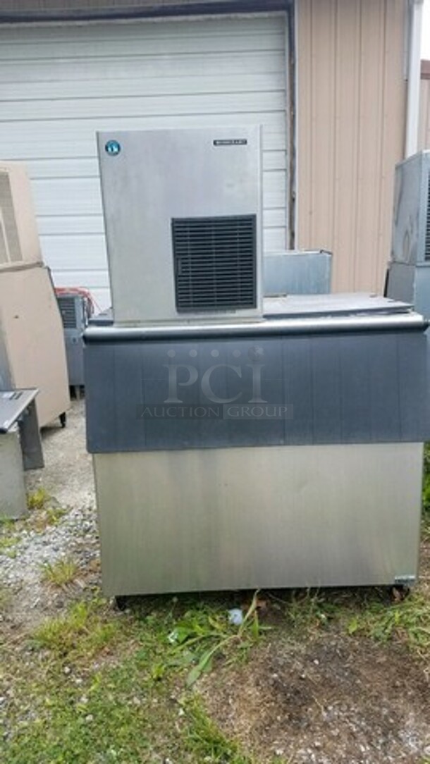 Hoshizaki Ice Maker w/ Ice Bin! - Image 1 of 3