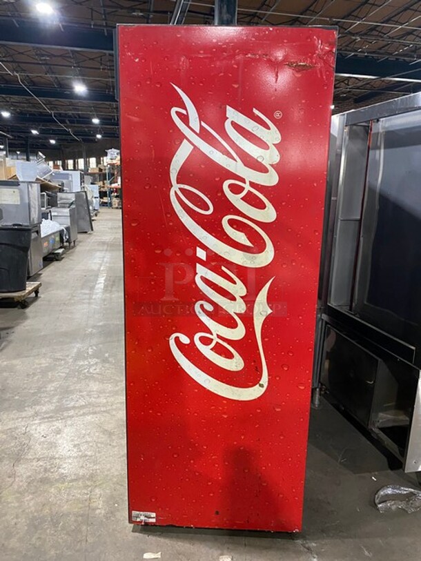 True Commercial 2 Door Reach In Cooler Merchandiser! With View Through Doors! Poly Coated Racks! MODEL GDM45 SN: 4935292 115V 1PH - Image 3 of 8