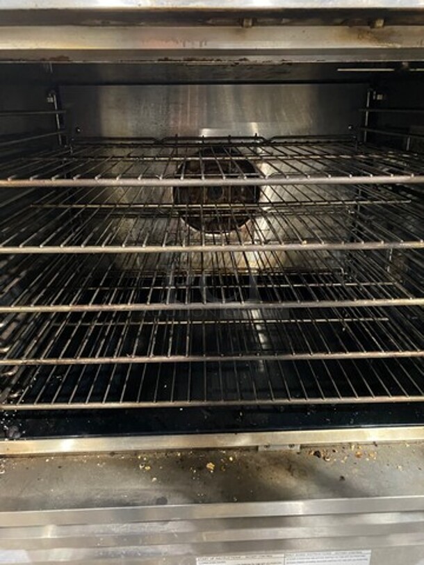 WOW! LATE MODEL! 2017 Bakers Pride LP Powered Commercial Convection Oven! With View Through Doors! With Oven Metal Racks! All Stainless Steel! On Legs! Cyclone Series! WORKING WHEN REMOVED! Model: BCO11G SN: 555111210017 - Image 5 of 12