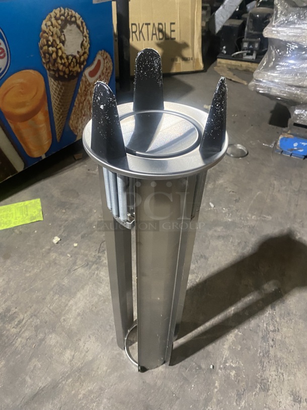 New In Box! Lakeside Stainless Steel Drop In Plate Dispenser! MODEL:4000 SN:747069003420! - Image 2 of 5