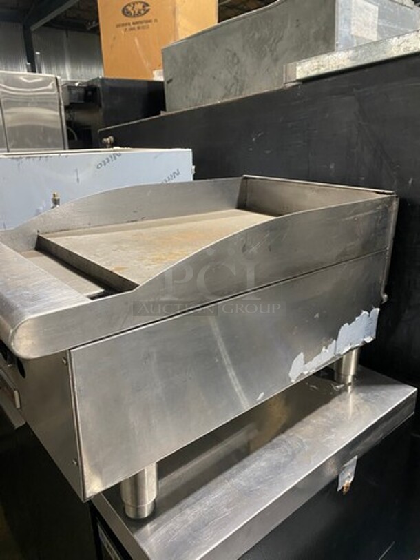 Cecilware Pro Commercial Countertop Gas Powered Flat Top Griddle! With Back And Side Splashes! All Stainless Steel! On Legs! - Image 3 of 7