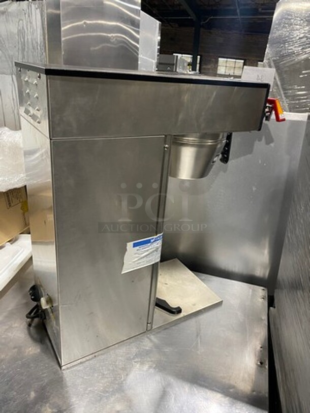 Bunn Commercial Countertop Coffee Brewing Machine! With Hot Water Dispenser! All Stainless Steel! Model: ICBDV SN: ICB0026445 120V 60HZ 1 Phase - Image 4 of 10