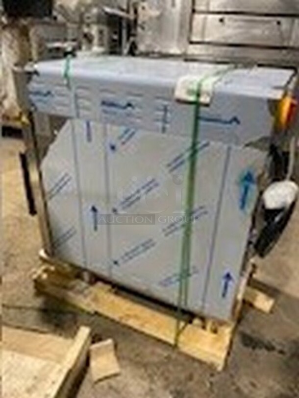 BRAND NEW! NEVER USED! ON CRATE! ALTO SHAAM VMC H3 Stainless Steel Commercial Electric Powered Half-Size Vector H Multi Cook Oven! Featuring Four Cooking Chamber Zones Within One Compact Unit! This Extremely Versatile Oven Allows You To Cook Four Different Products Simultaneously With No Flavor Transfer! SN:3046798-3 208-240V 1PH!  - Image 7 of 12