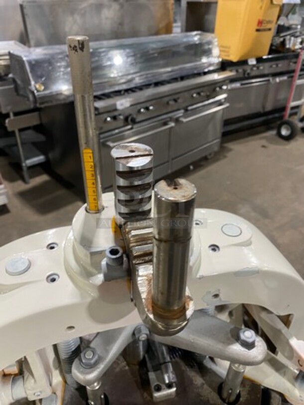 Jeremi Commercial Floor Style Heavy Duty Dough Divider! WORKING WHEN REMOVED! 220/380V - Image 8 of 9