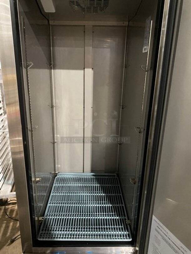 SWEET! NEW! SCRATCH-N-DENT! Dukers Commercial Single Door Reach In Freezer! Poly Coated Racks! All Stainless Steel! On Casters! POWERS ON, DOES NOT GO DOWN TO TEMPETURE! Model: D28F SN: 1097000DUK210722210800716 115V - Image 6 of 10