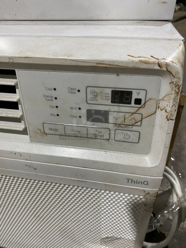 LQ Window Air Conditioner Cools 1000 Sq FT! MODEL LW1822ERSM 1PH 230/208V  - Image 5 of 7