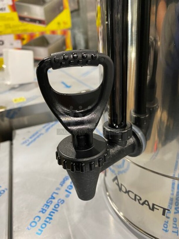 NEW! IN THE BOX! Adcraft Commercial Countertop Water Boiler/ Hot Water Dispenser! 40 Cup Capacity! Stainless Steel! Model: WB40 120V - Image 7 of 9